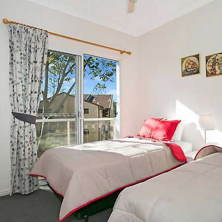 Harmony - A Desirable Area In Broadbeach Gold Coast Exterior foto