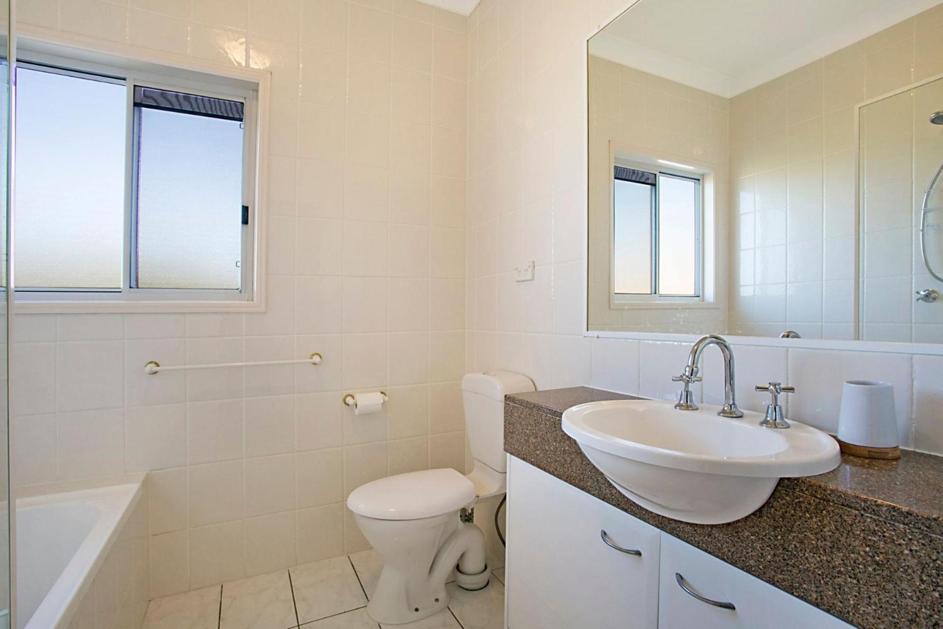 Harmony - A Desirable Area In Broadbeach Gold Coast Exterior foto